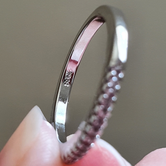 Chic Designer Silver Jewelry Set - Picture 7 of 9